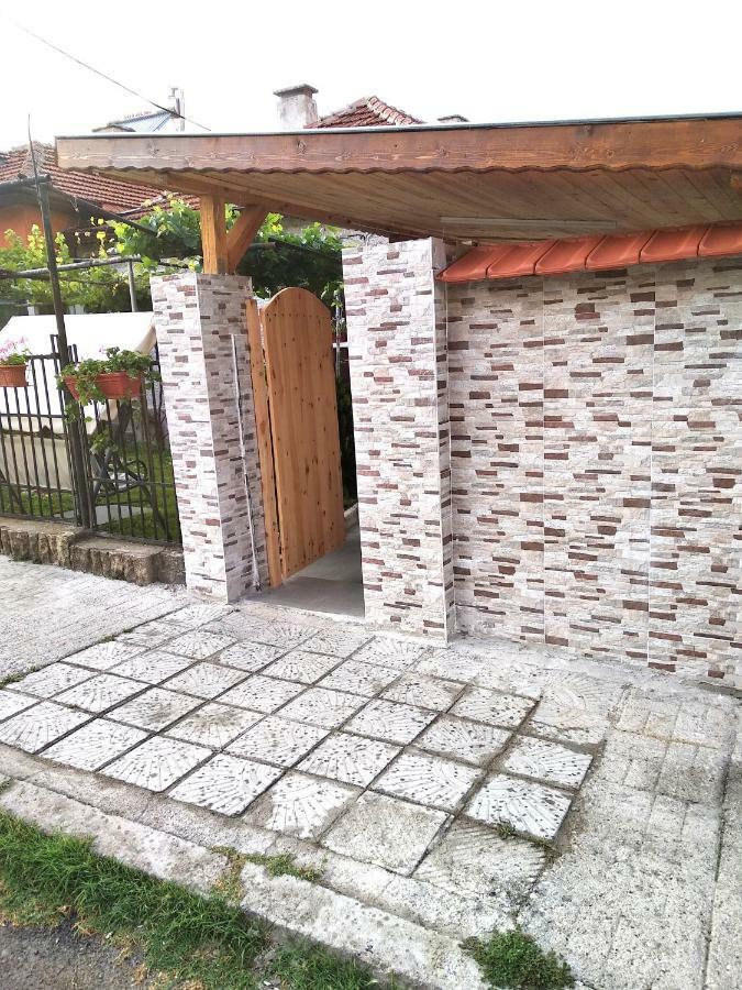Къща Карби Кырджали Экстерьер фото